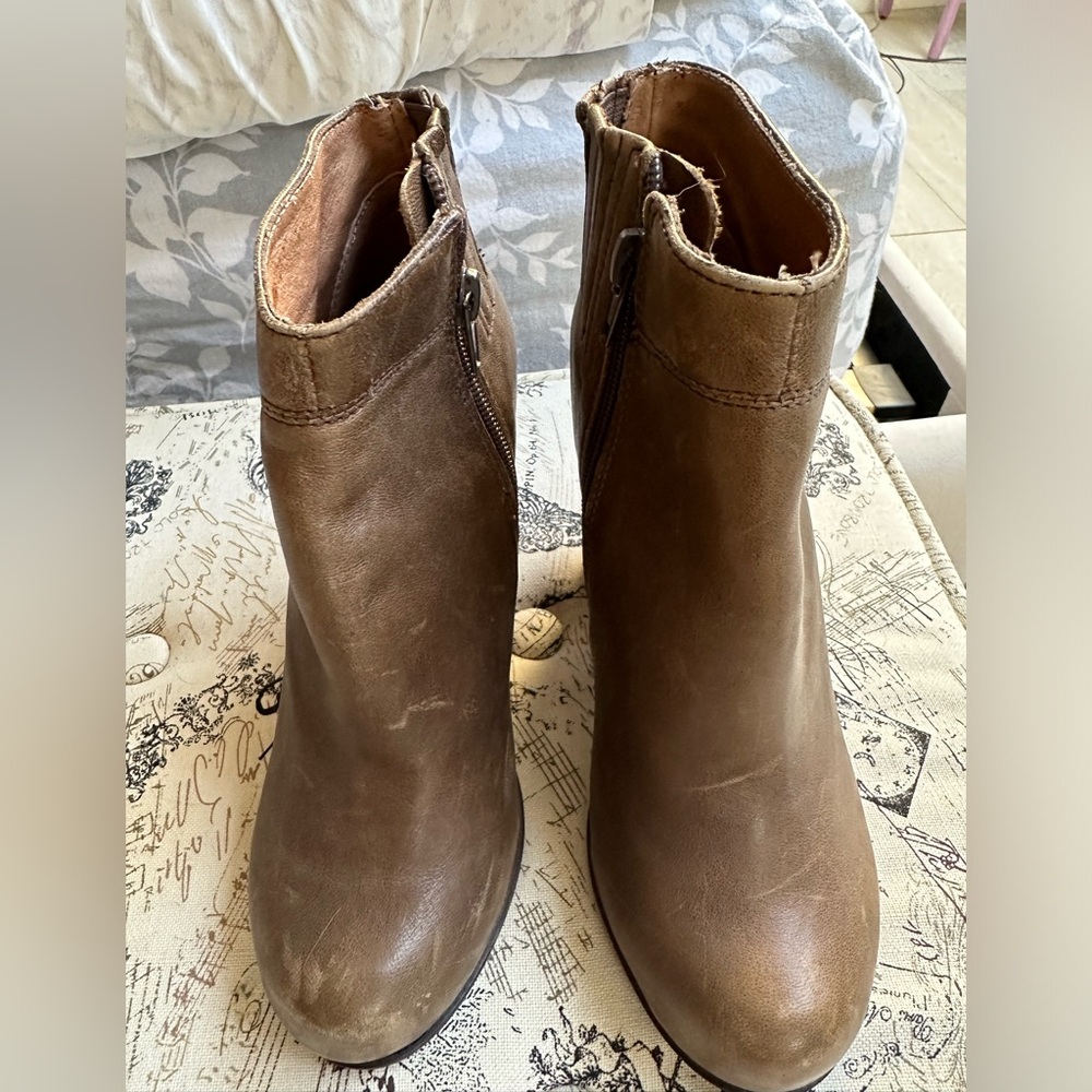 Jeffery Campbell Block Heel Boot Size 6 - image 2